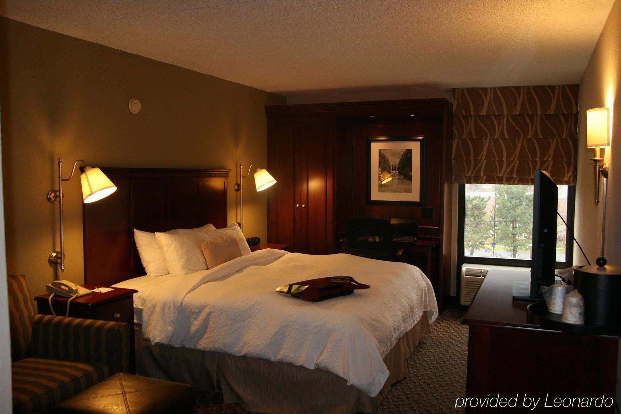 Hotel Hampton Detroit South Troy 4*